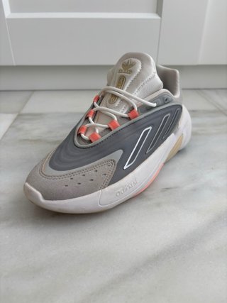 Adidas Ozelia gris y rosa poco uso