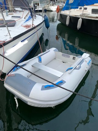 Embarcación Neumática Cobra Rib 249