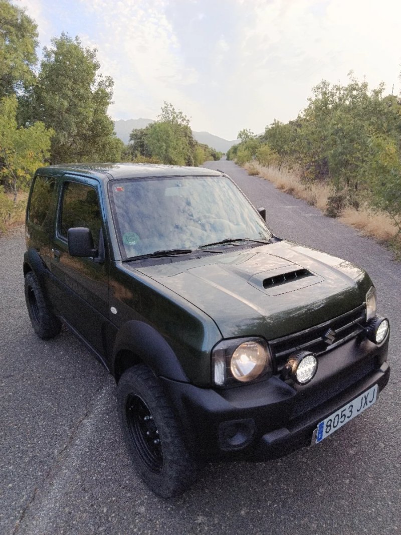 Suzuki Jimny Ranger 2017 61.500 km Offroad 4X4 - foto 1