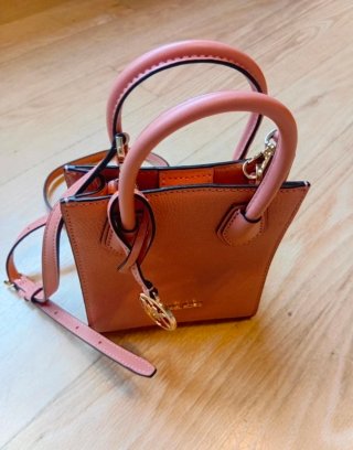 Bolso de Michael Kors Rosa y Dorado super chic