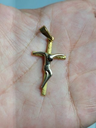 Colgante de oro 18kt.