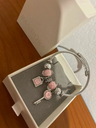 Pulsera Pandora con Charm Llave y Candado Rosa