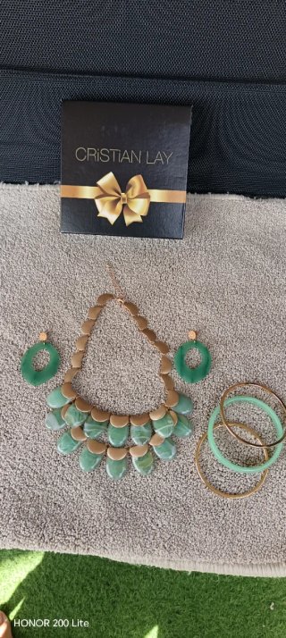 Conjunto Bisutería Cristian Lay Verde y Dorado
