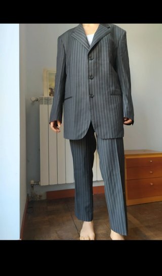 Completo uomo grigio gessato taglia 54