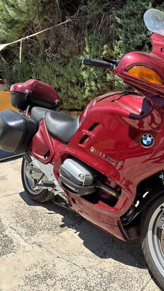 BMW R 1100 RT Roja