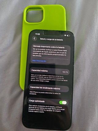 iPhone 14 Azul oscuro 100% de salud + Funda Amaril