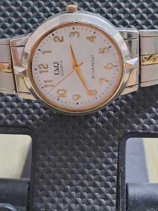 Reloj Q&Q para reparar
