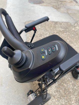 Silla de ruedas eléctrica minusválido MedicalPro S