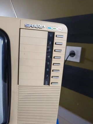 Televisor Sharp Beige