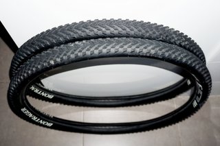 Cubiertas bicicleta. Bontrager LT3 26 x 2.00