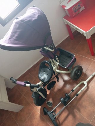 Triciclo infantil evolutivo con capota Homcom