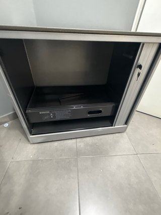 Armario archivador metálico con llave