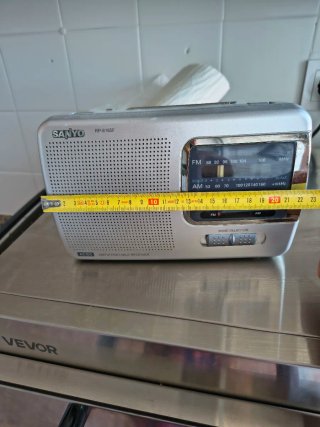 Radio Sanyo RP-6165F FM/AM Portátil