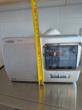 Radio Sanyo RP-6165F FM/AM Portátil