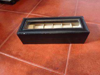 Espositore per 6 orologi