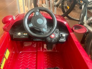 Coche eléctrico infantil Mercedes Rojo