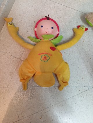 Muñecos interactivos a elegir 6€ cada uno