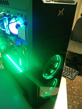 PC Gaming i5 10ª Gen 16GB RAM 8GB Gráfica Roja