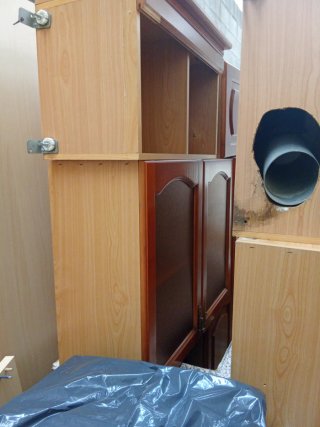Cocina de madera y piedra