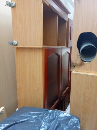 Cocina de madera y piedra