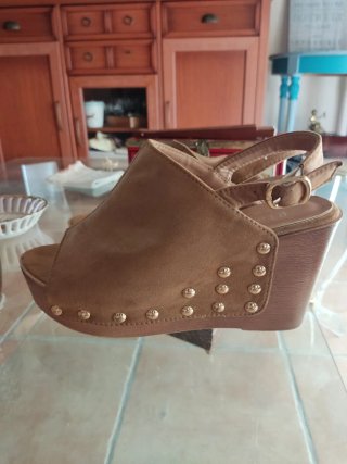 Sandali in pelle da donna