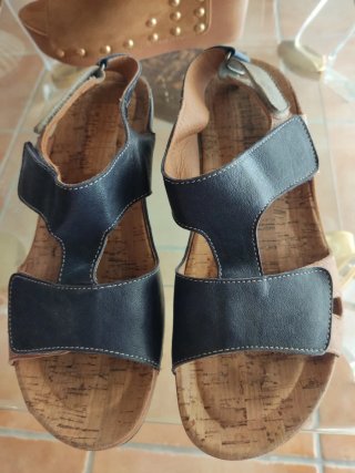 Sandali in pelle da donna