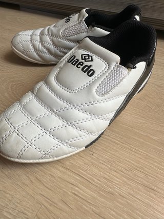 Zapatillas Daedo y ropa