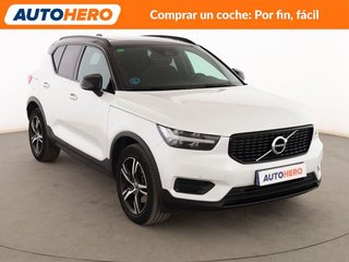 Volvo XC40 2.0 T4 R-Design 2WD