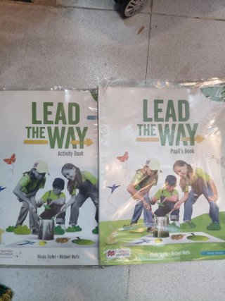 Libros inglés 4° Primaria Lead the way.