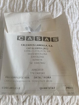 Mocasines de piel granates valorados en 90€