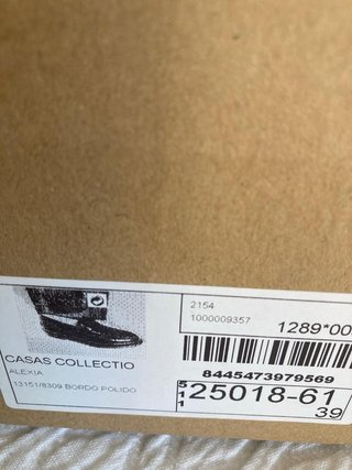 Mocasines de piel granates valorados en 90€