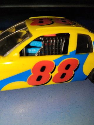 Scalextric Chevrolet Monte Carlo NASCAR #88 SRS2
