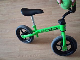 Bicicleta de equilibrio verde Chicco