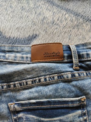 Shorts vaqueros con lentejuelas