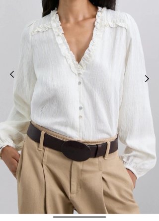 Blusa Scalpers blanca con volantes