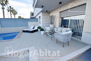 Casa adosada en venta en Zona Playa en Burriana