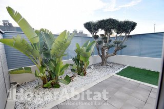 Casa adosada en venta en Zona Playa en Burriana