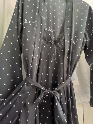 Conjunto Bata y Camisón Lunares