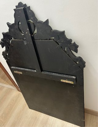 Antico Specchio Veneziano con Decorazione a Intaglio
