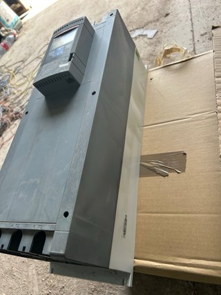 Arrancador Suave ABB PSE-300-600-70