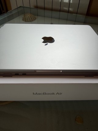 MacBook Air M4 13” | 24 GB RAM | 512 GB SSD