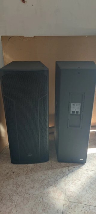 DAS Action 525 - Altavoces 700W RMS