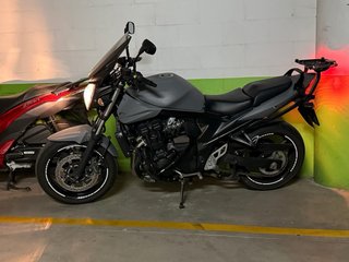 Suzuki Bandit GSF660 2009 Gris