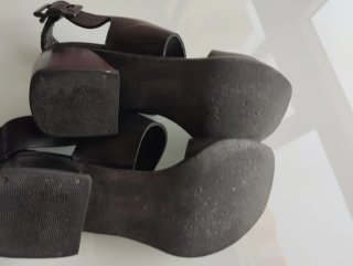 Sandalias de piel tacón negras T.39