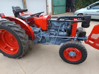 Tractor Rojo y gris