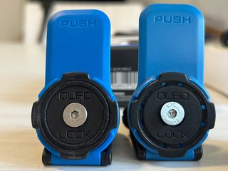 Set supporti Quadlock per cellulari