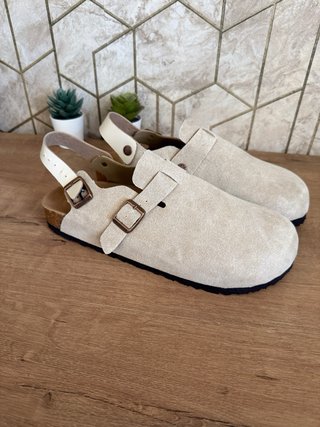 Zuecos Birkenstock Beige