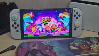 Nintendo Switch OLED Bianca da 64 Gb