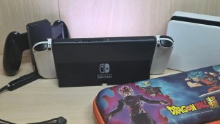 Nintendo Switch OLED Bianca da 64 Gb