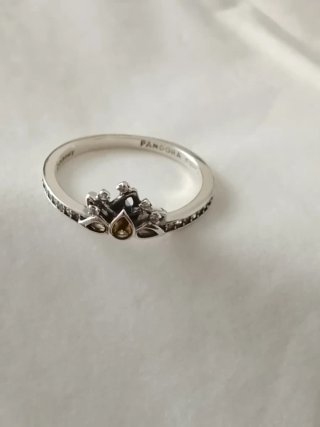 Anillo Pandora Princesa Tiana Talla 56